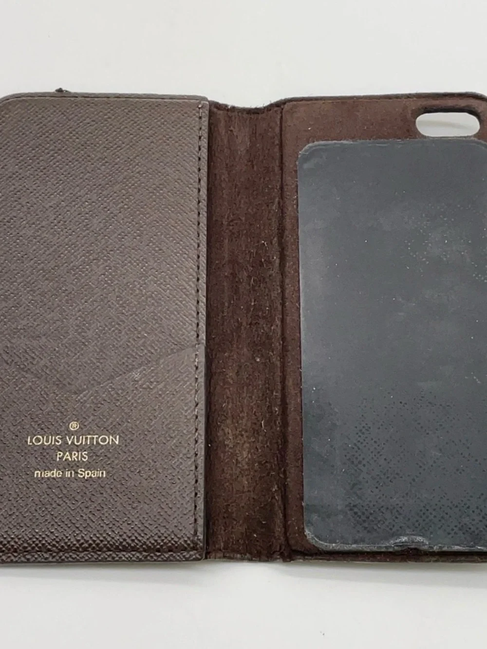 Louis Vuitton Monogram iPhone
6 Case - Picture 8 of 11